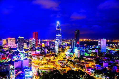 Vượt áp lực, kiên định mục tiêu ổn định kinh tế vĩ mô