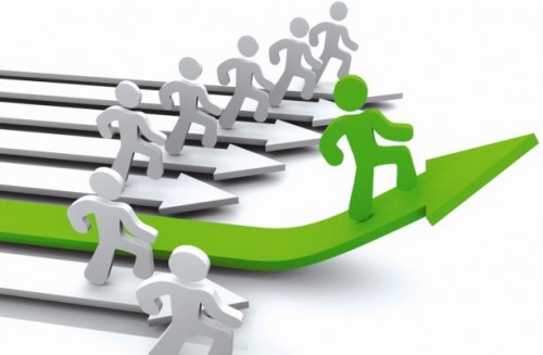 Cạnh tranh nội - ngoại: Sân nhà phải vững