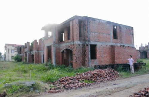 Chậm tiến độ gây lãng phí Chậm tiến độ gây lãng phí