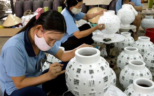 Dự án Luật hỗ trợ DNNVV: Trước nỗi lo trục lợi từ chính sách